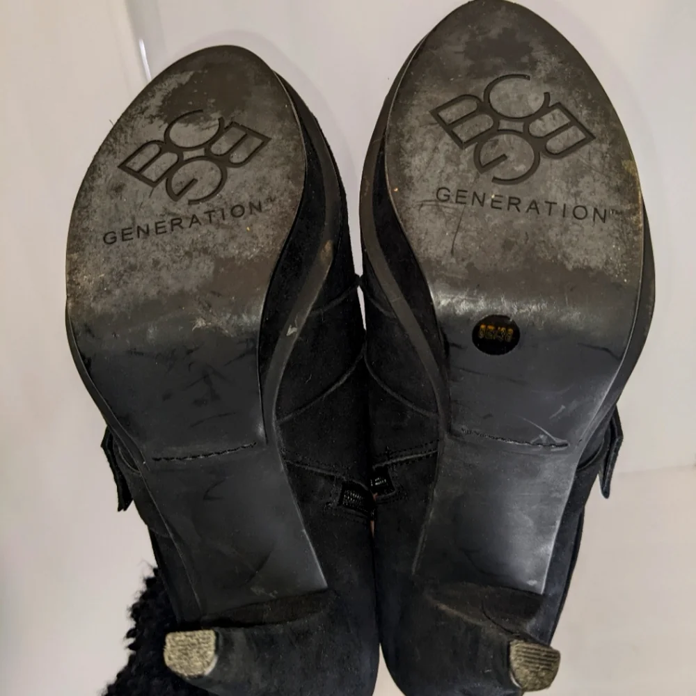 Bcbgeneration suede ankle boots